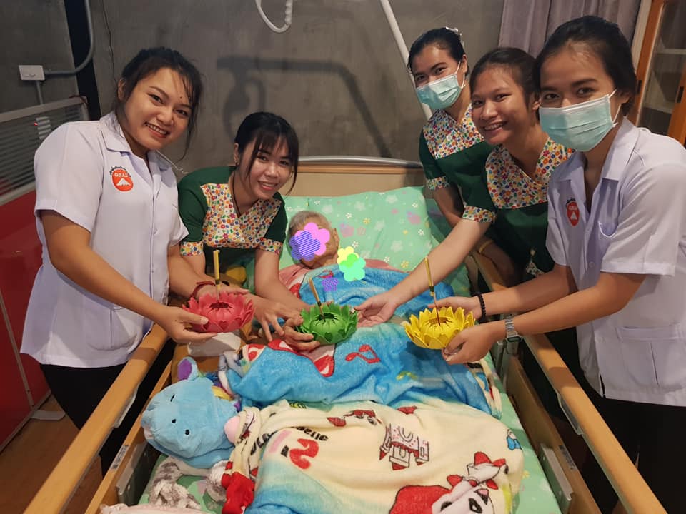 ประเพณีลอยกระทง